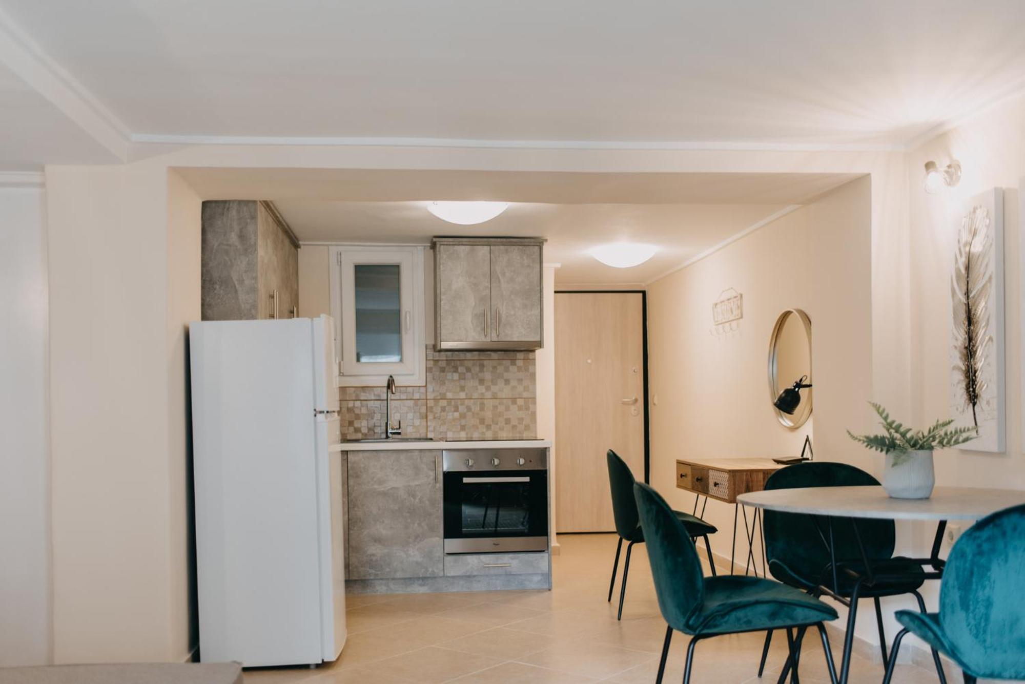 Best House, Central Luxury Apartment, Agiou Nikolaou, Patra المظهر الخارجي الصورة